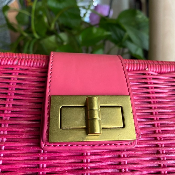 Pink rattan clutch - Picture 8 of 10